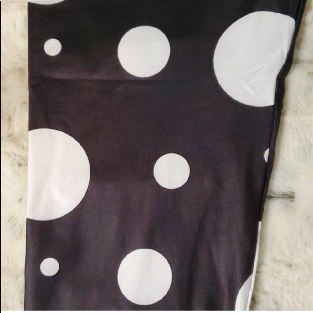 poka dot workout leggings - Picture 10 of 11